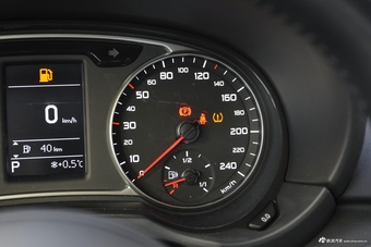 2016款奥迪A1 1.4T 自动30TFSI Sportback Design风尚版