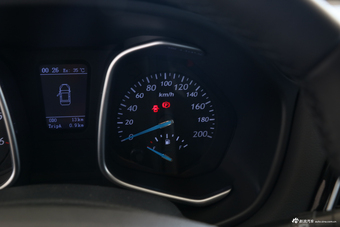 2018款领主2.5T手动柴油大双两驱超豪华型