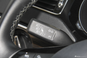 2015款 速腾 230TSI 自动豪华型