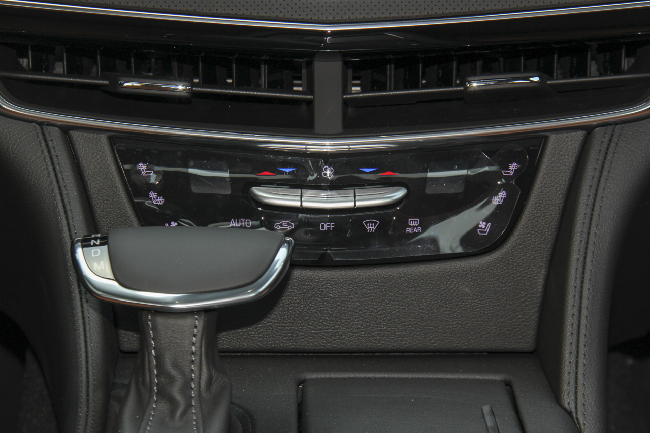 2017款CT6 3.0T自动40T领先型