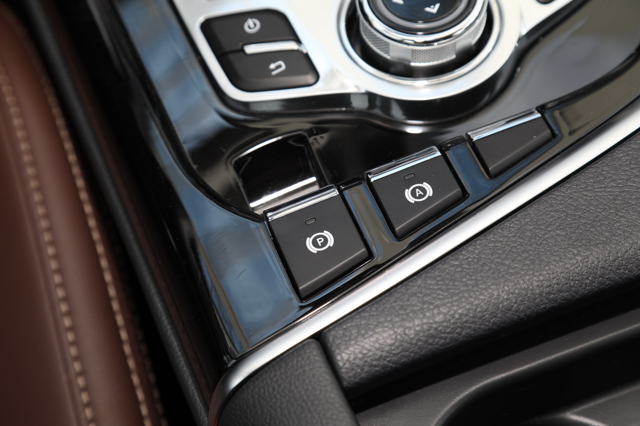 2018款君马SEEK 5 1.5T手动领智版