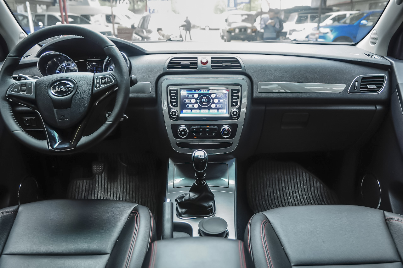 2016款 帅铃T6 2.0T柴油旗舰型D19TCID7