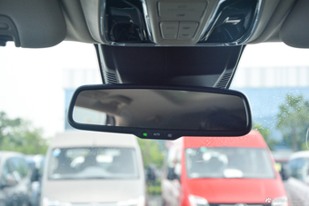 2017上汽大通D90 2.0T自动四驱北极星