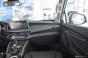 2017上汽大通D90 2.0T手动两驱火星