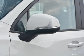 2017上汽大通D90 2.0T手动两驱火星