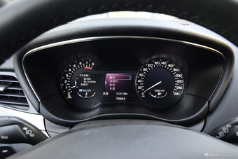 2017款林肯MKC 2.0T 两驱尊悦版（白）