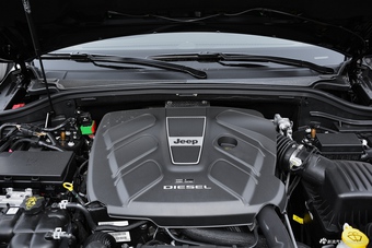 2017款大切诺基3.0L自动Tarilhawk