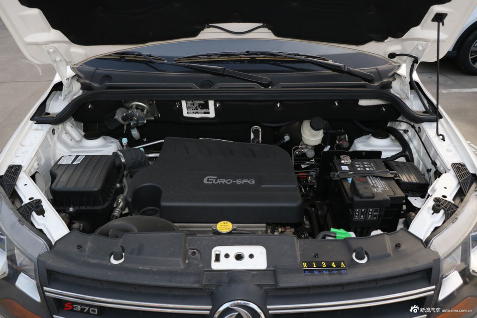 2018款风光S370 1.5L手动豪华型7座