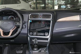 2017款领克01 2.0T自动两驱型版