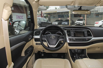 2018款汉兰达2.0T自动两驱精英版7座