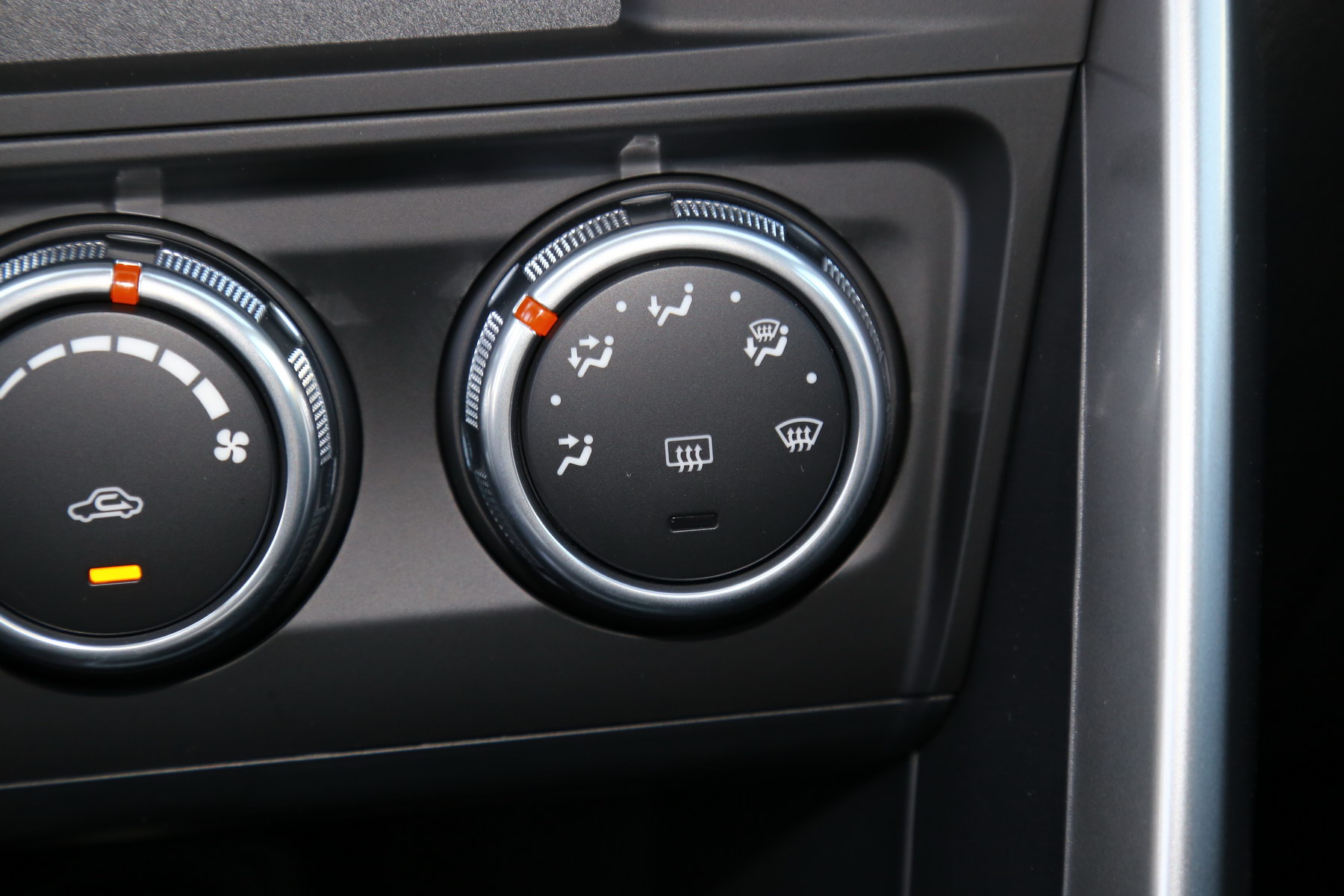 2018款马自达CX-4 2.0L自动两驱蓝天活力版