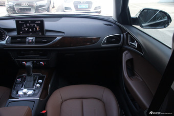 2017款奥迪A6L 1.8L自动TFSI 舒适型 