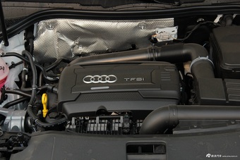 2017款奥迪Q3 2.0T自动35 TFSI时尚型