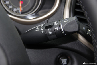 2016款自由光2.0L自动智能版