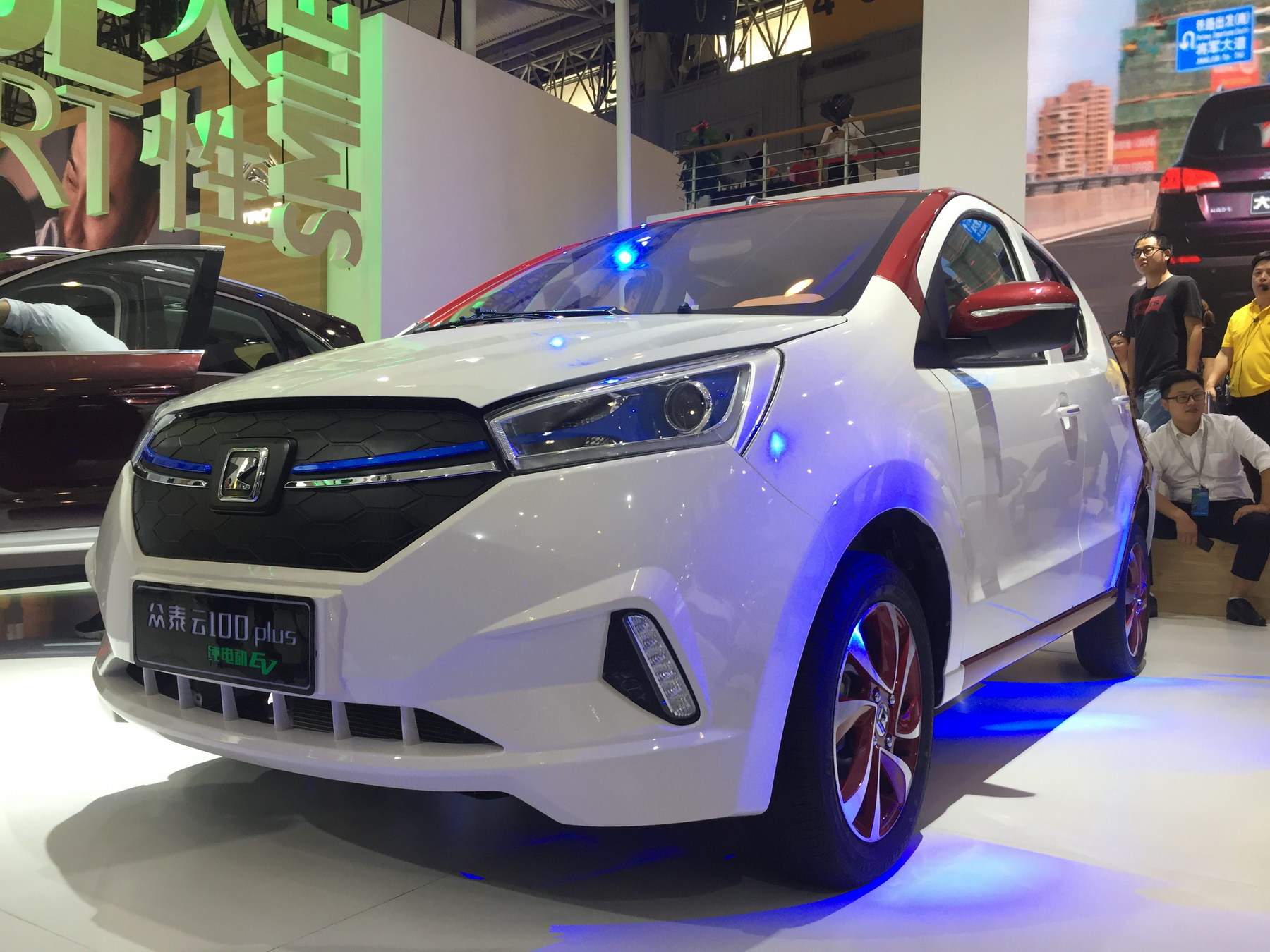 2017款众泰云100S plus