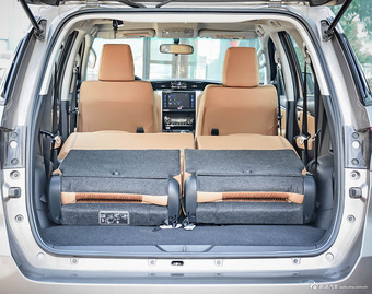 20万真正的越野车 丰田奔跑者性能秒掉同级一切SUV