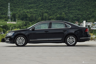 2016款帕萨特1.4T自动尊荣版280TSI