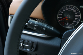 2018款中华V7 1.6T自动豪华型5座280T