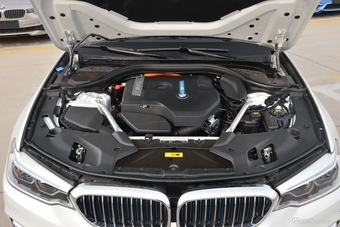 2019款宝马5系新能源 530Le 2.0T自动豪华套装
