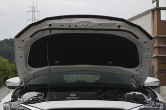 2018款马自达CX-4 2.5L自动四驱蓝天激情版