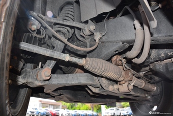 2018款荣威RX8 2.0T自动智联网四驱至尊版