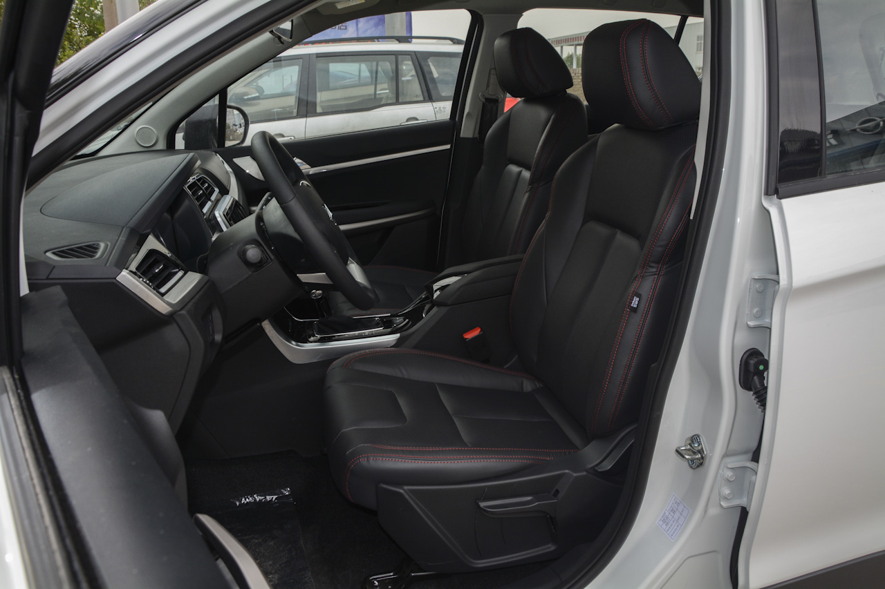 2018款海马S5青春版 1.6L自动旗舰型