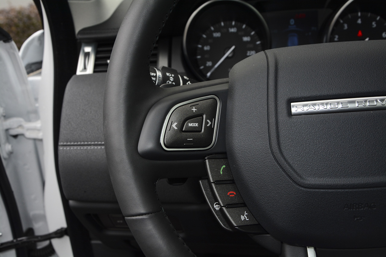 2018款揽胜极光2.0T自动智锐版240PS