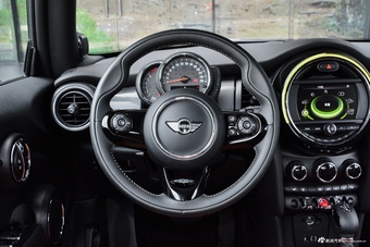 2017款MINI 1.5T自动COOPER CABRIO自由派