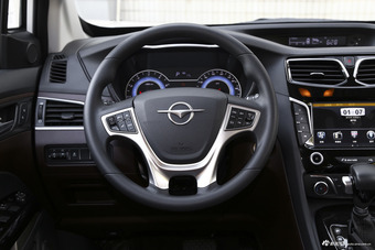 2017款福美来F7 1.5T 7座自动舒适型