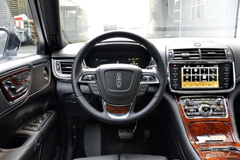 2017款林肯大陆2.0T自动两驱尊耀版