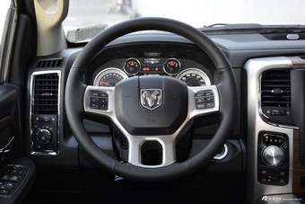 2017款RAM 1500 Laramie 5.7L豪华版