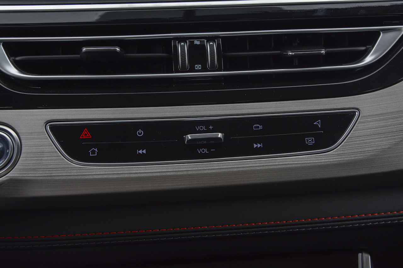 2018款长安CS75 1.5T自动精智型