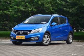 2016款宝骏310 1.2L手动豪华型 碧海蓝