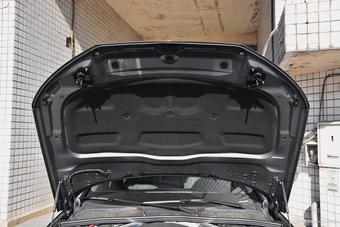 2018款奥迪A4L 1.4T自动30周年年型30 TFSI进取型 