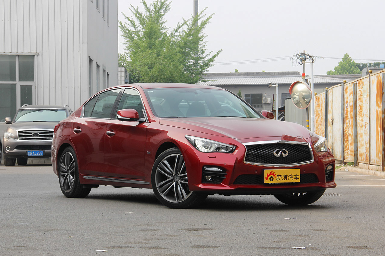 2016款英菲尼迪Q50L 2.0T自动豪华运动版