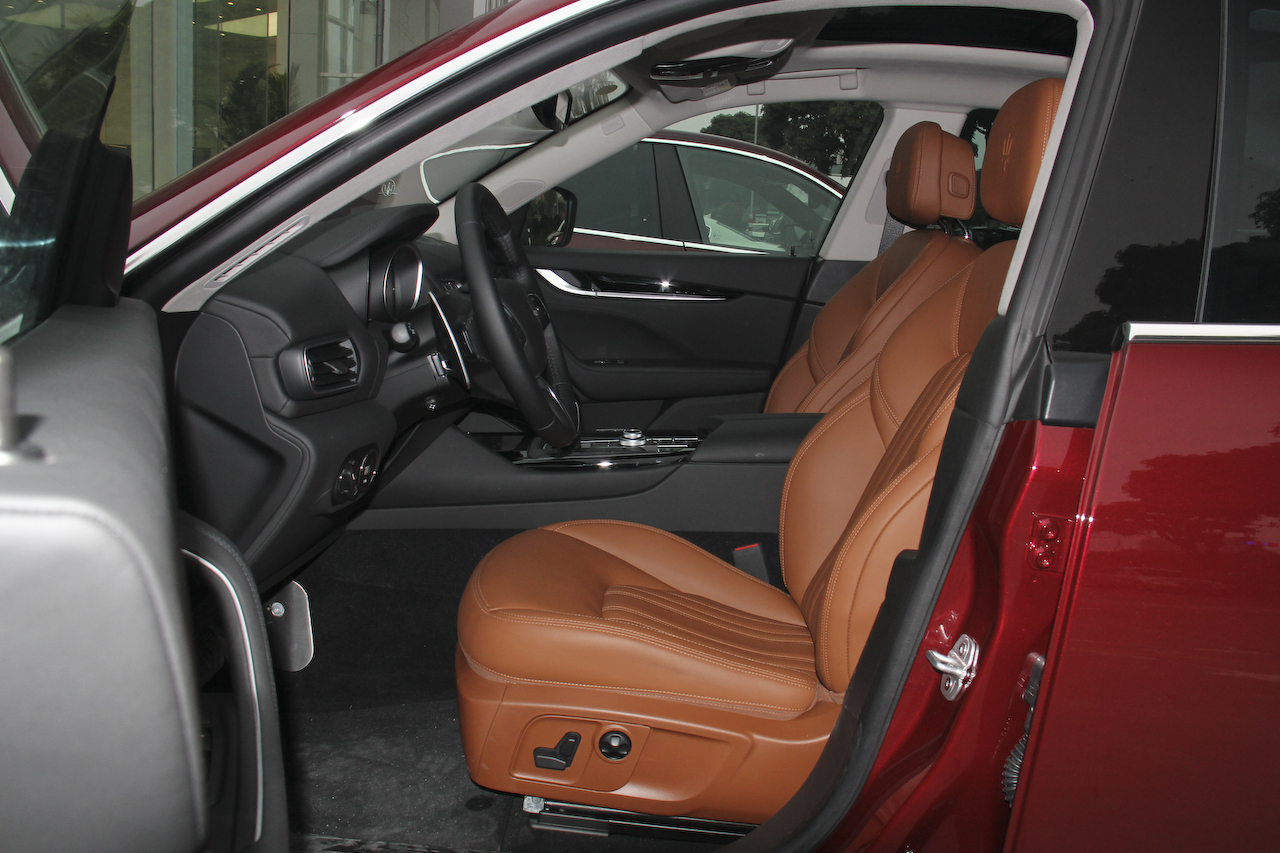 平行进口17款玛莎拉蒂Levante S 3.0T 美规（暂无参数）