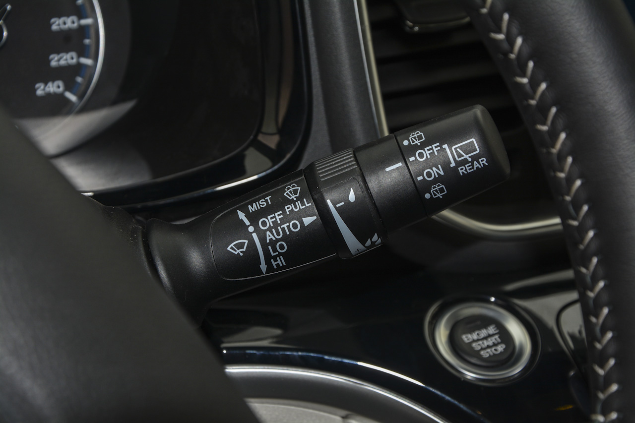 2018款传祺GM8自动320T尊贵版