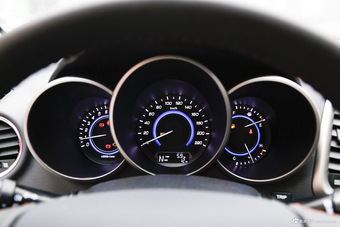 2015款逸动1.6L自动豪华型