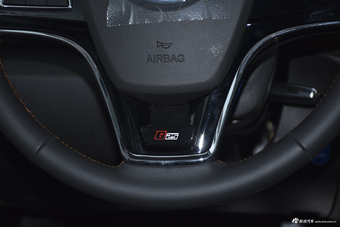 2016款昌河Q25 1.5L手动乐惠版 炫酷白