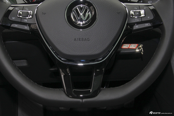 2018款凌渡1.4T手动风尚型230TSI