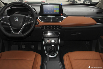 2017款宝骏510 1.5L手动豪华型 