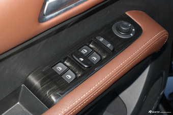 2018款斯威X7 1.5T自动智享型7座