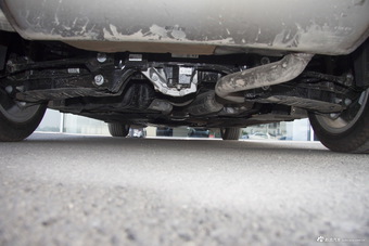 2016款宝马1系118i 1.5T自动领先型