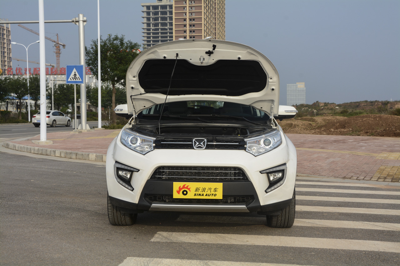 2016款驭胜S330 1.5T自动两驱旗舰版