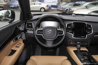 2016款沃尔沃XC90升级版 E驱混动 2.0T自动 T8智尊版