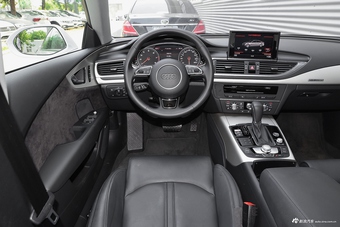 2017款奥迪A7 2.0T自动40TFSI quattro技术型