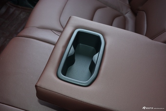 2017款宝骏560 1.5T DCT旗舰型