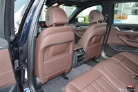 2019款宝马5系2.0T自动525Li领先型M运动套装