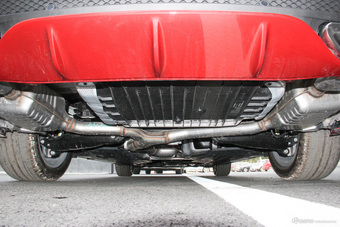  2018款奔驰C级C180L 1.6T自动时尚型运动版