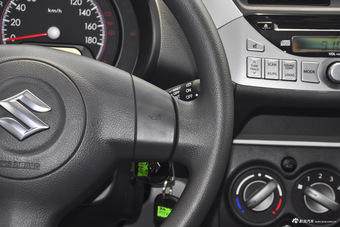 2013款奥拓1.0L自动豪华型